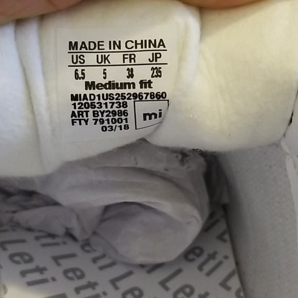 Adidas sneakers - Picture 8 of 8